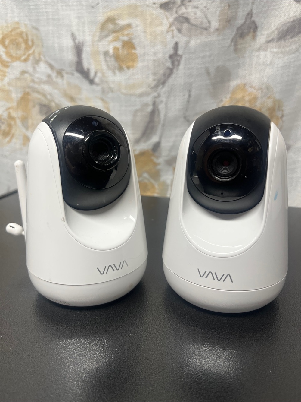 2 VAVA VA-IH006 Baby Monitor Camera Unit White, Wi-Fi Smart Home Camera Pair